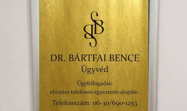 Dr. Bártfai Bence ügyvéd
