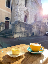 Croissant du Cafe Bunna Annecy - coffee shop italien 💚 « Old school » - n°5