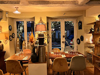 Atmosphère du Restaurant La Pause Des Genêts - Resto - Boutique à Genêts - n°2