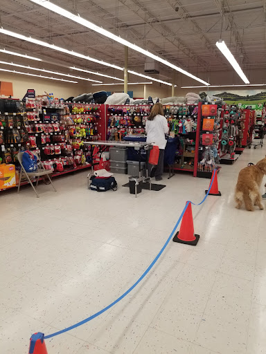 Pet Supply Store «Petco Animal Supplies», reviews and photos, 1624 Governors Square Blvd, Tallahassee, FL 32301, USA