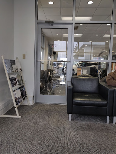 Car Dealer «King Cadillac Buick GMC», reviews and photos, 1700 W Evans St, Florence, SC 29501, USA