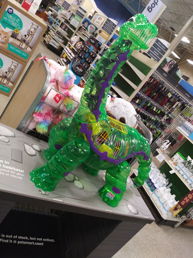 Pet Supply Store «PetSmart», reviews and photos, 734 E Big Beaver Rd, Troy, MI 48083, USA