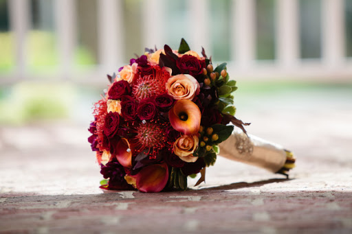 Florist «Carousel Flowers by Shamrock Garden Florist», reviews and photos, 527 S York St, Elmhurst, IL 60126, USA