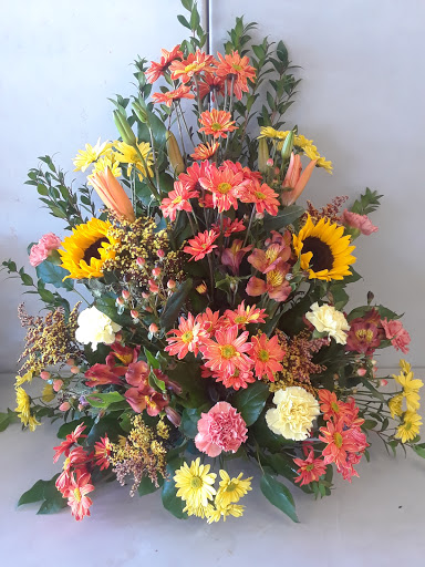 Florist «Florals by Ana», reviews and photos, 4408 E Rosecrans Ave, Compton, CA 90221, USA