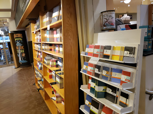 Book Store «Edge of the Circle Books», reviews and photos, 1307 NE 45th St, Seattle, WA 98105, USA