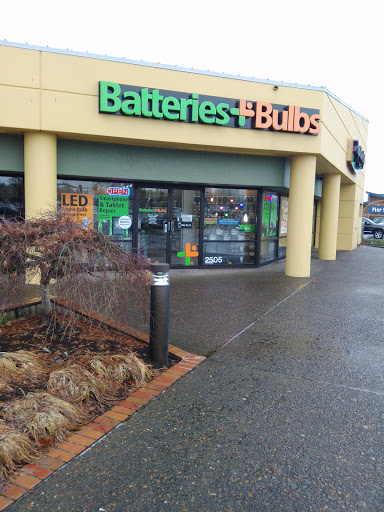 Car Battery Store «Batteries Plus Bulbs», reviews and photos, 2505 NW Town Center Dr, Hillsboro, OR 97006, USA