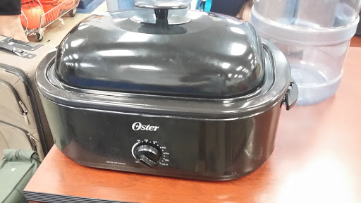 Thrift Store «Goodwill Cedar Road Retail Store», reviews and photos, 1101 Cedar Rd, Chesapeake, VA 23322, USA