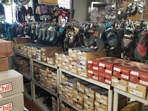 Sporting Goods Store «Gearonimo Sports», reviews and photos, 1401 S 8th St, Colorado Springs, CO 80905, USA