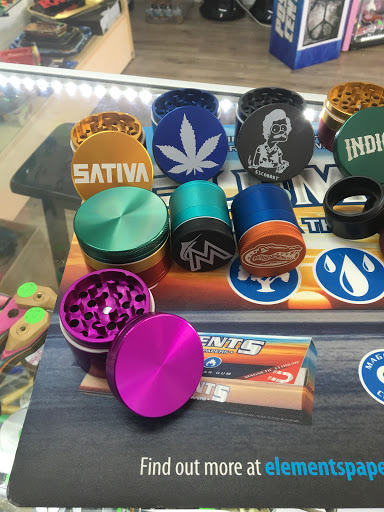 Tobacco Shop «Primos Smoke Shop», reviews and photos, 804 SW 22nd Ave, Miami, FL 33135, USA