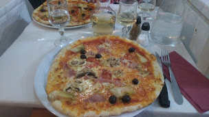 Photo n°12 de Pizzeria SAINT MATHIEU à Pantin ()