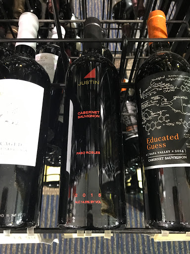 Liquor Store «Camp Creek World Of Beverages», reviews and photos, 3780 Princeton Lakes Pkwy, Atlanta, GA 30344, USA