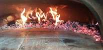Photos du propriétaire du Pizzas à emporter Santi'Pizza au feu de bois à Garons - n°16