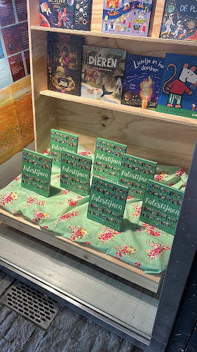 Beoordelingen van Athenaeum Boekhandel Zuidoost in Amsterdam - Winkel