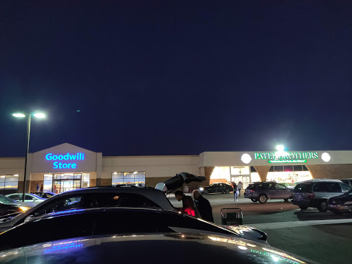 Indian Grocery Store «Patel Brothers», reviews and photos, 6302 E 82nd St, Indianapolis, IN 46250, USA