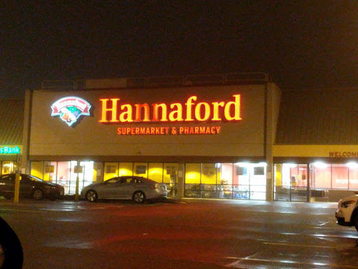 Grocery Store «Hannaford Supermarket», reviews and photos, 11 Milton Rd, Rochester, NH 03867, USA