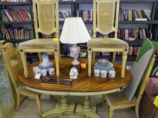 Used Furniture Store «Bargain Land USA», reviews and photos, 1906 E Railroad St, Heidelberg, PA 15106, USA