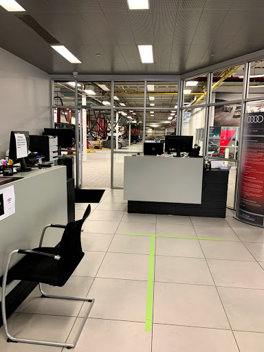 Audi Dealer «Town Audi», reviews and photos, 400 South Dean Street, Englewood, NJ 07631, USA