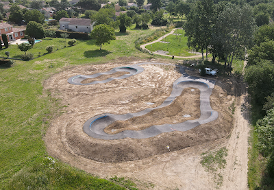 Pumptrack de Labastide-Saint-Georges by E2S Company à Labastide-Saint-Georges