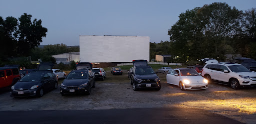 Drive-in Movie Theater «Rustic Drive in Theatre», reviews and photos, Louisquisset Pike, North Smithfield, RI 02896, USA