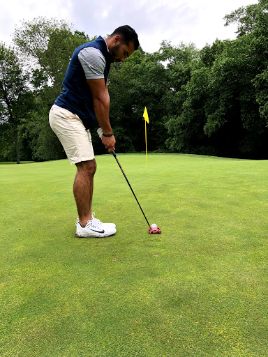 Golf Course «Pine Brook Golf Course», reviews and photos, 1 Covered Bridge Blvd, Manalapan Township, NJ 07726, USA