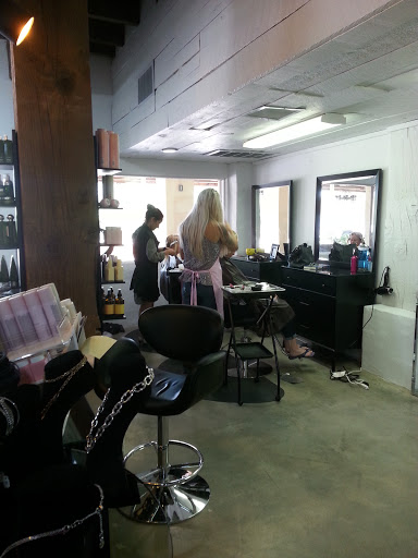 Beauty Salon «Pure Salon ORGANIC SALON», reviews and photos, 8711 E Pinnacle Peak Rd, Scottsdale, AZ 85255, USA