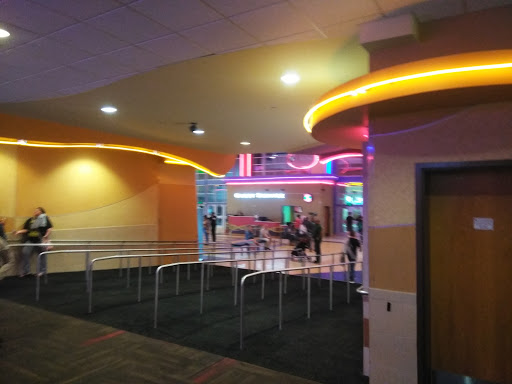Movie Theater «Regal Cinemas Southland Mall 16», reviews and photos, 20505 S Dixie Hwy, Cutler Bay, FL 33189, USA