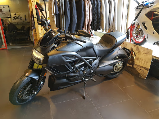 Motorcycle Dealer «Munroe Motors», reviews and photos, 412 Valencia St, San Francisco, CA 94103, USA