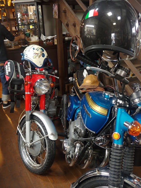 クラシックバイクのあるカフェ 埼玉県