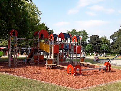 Photos of Parc Attractif Reine Fabiola