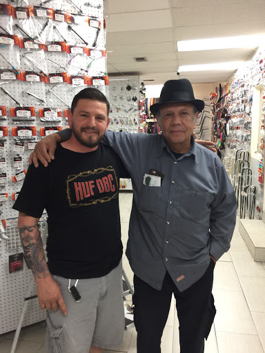 Bicycle Repair Shop «El Orejon Bike Shop», reviews and photos, 2100 N Rancho Ave, Colton, CA 92324, USA