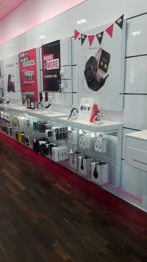 Cell Phone Store «T-Mobile», reviews and photos, 4524 Century Blvd, Pittsburg, CA 94565, USA