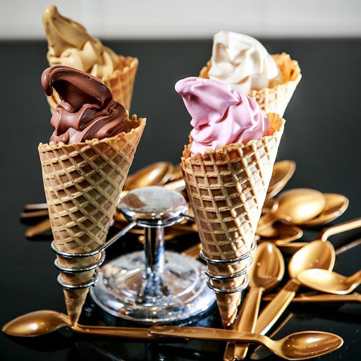 Frozen Yogurt Shop «Golden Spoon», reviews and photos, 5523 E Stearns St, Long Beach, CA 90815, USA