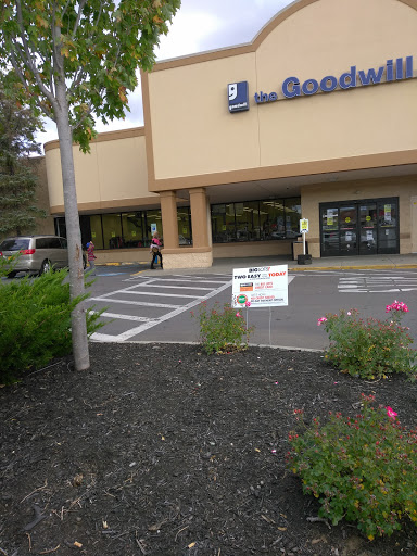 Thrift Store «Goodwill Industries Store & Donation Center», reviews and photos, 12 Glenwood Ave, Binghamton, NY 13905, USA