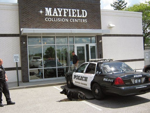 Auto Body Shop «Mayfield Collision Center of Bedford Heights», reviews and photos, 26001 Aurora Rd, Bedford Heights, OH 44146, USA