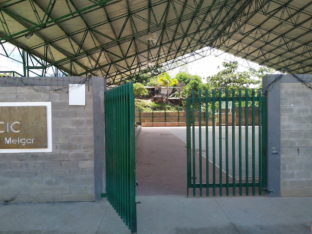 Casa Loma Javier