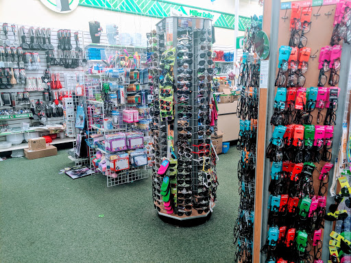 Dollar Store «Dollar Tree», reviews and photos, 231 Mose Dr, Sparta, TN 38583, USA