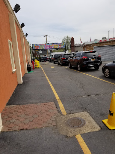 Car Wash «Miami Car Wash», reviews and photos, 2056 Hempstead Bethpage Turnpike, East Meadow, NY 11554, USA