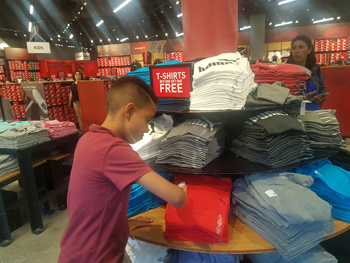 Shoe Store «PUMA», reviews and photos, 4977 International Dr #3b, Orlando, FL 32819, USA