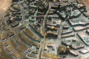 Mappa 3D Del Centro Di Milano Per Non Vedenti image