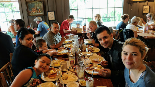 American Restaurant «Cracker Barrel Old Country Store», reviews and photos, 9214 Park W Blvd, Knoxville, TN 37923, USA