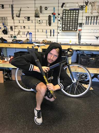 Bicycle Store «UCF Bike N Gold», reviews and photos, 12715 Pegasus Dr, Orlando, FL 32816, USA