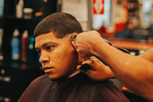 Barber Shop «Dream Team Barber Shop», reviews and photos, 7107 Turfway Rd, Florence, KY 41042, USA