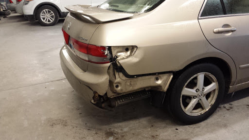 Auto Body Shop «Maaco Collision Repair & Auto Painting», reviews and photos, 252 Commonwealth Dr, Carol Stream, IL 60188, USA