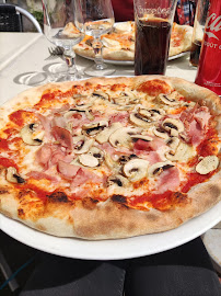Pizza du Restaurant italien Il Gabbiano à Issy-les-Moulineaux - n°17