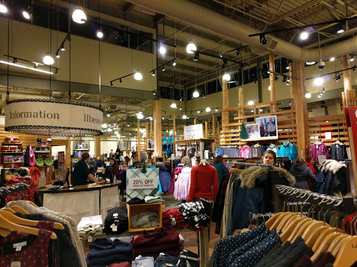 Clothing Store «L.L. Bean», reviews and photos, 75 Evergreen Way, South Windsor, CT 06074, USA
