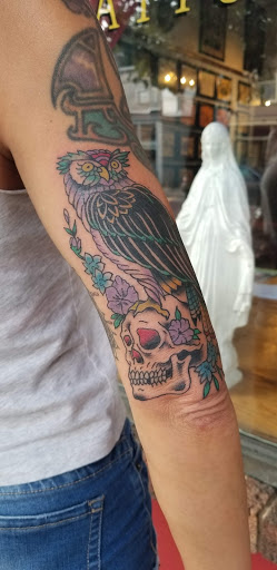 Tattoo Shop «Wealthy Street Tattoo Studio», reviews and photos, 1129 Wealthy St SE, Grand Rapids, MI 49506, USA