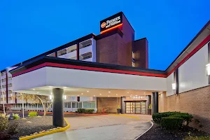 Best Western Premier Kansas City Sports Complex Hotel image