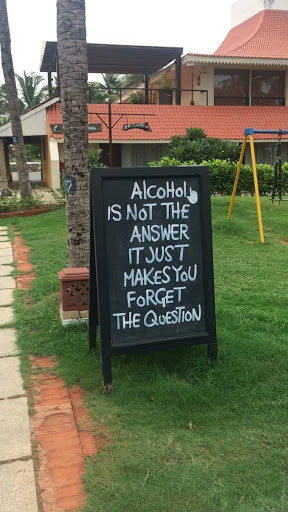 Liquor Store «Bay Shore Wine & Liquor», reviews and photos, 2058 Sunrise Hwy, Bay Shore, NY 11706, USA