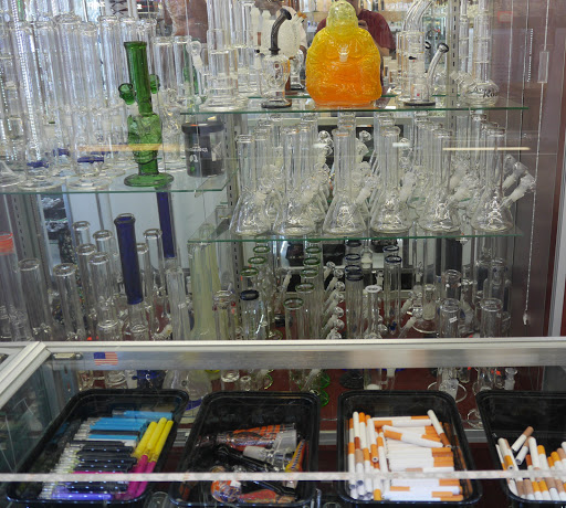 Tobacco Shop «Burien Smoke Shop», reviews and photos, 12822 Ambaum Blvd SW, Burien, WA 98146, USA