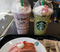 Starbucks Harborland Fashion island photo